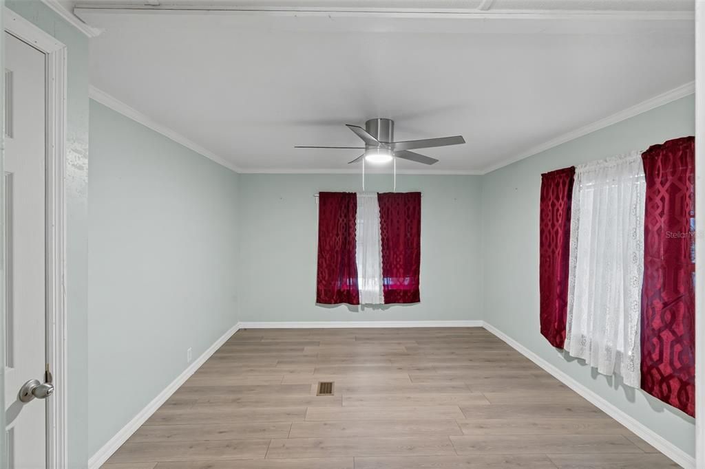 For Sale: $118,400 (2 beds, 2 baths, 1152 Square Feet)