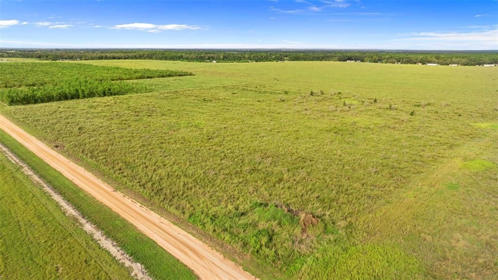 На продажу: $299,999 (9.70 acres)