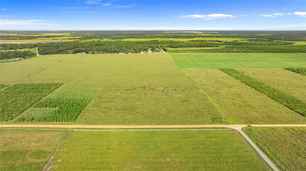 На продажу: $299,999 (9.70 acres)