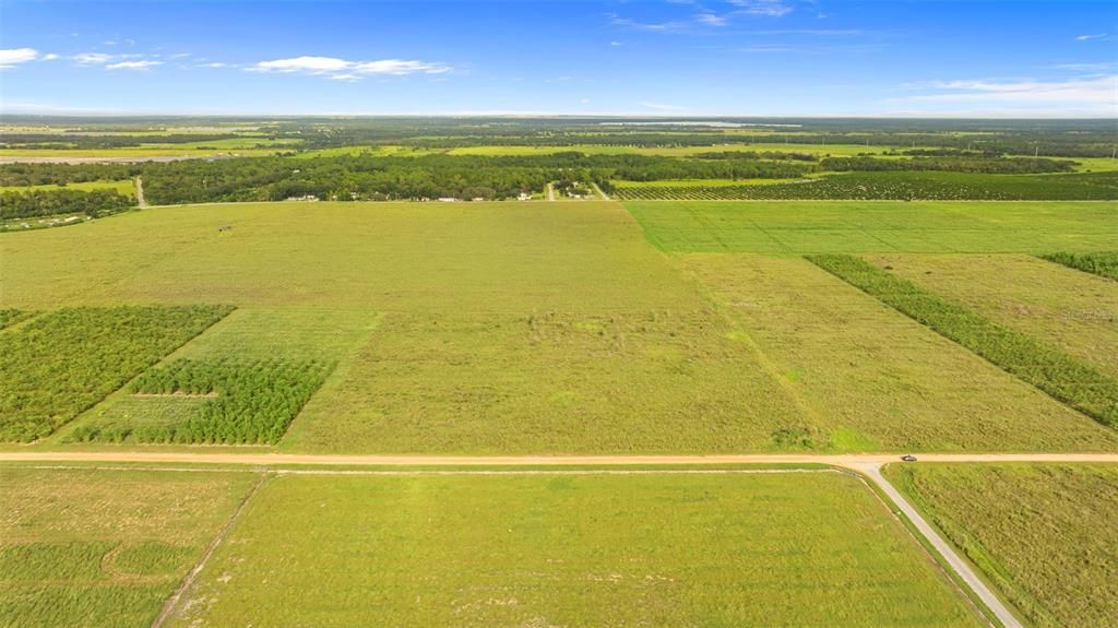 На продажу: $299,999 (9.70 acres)