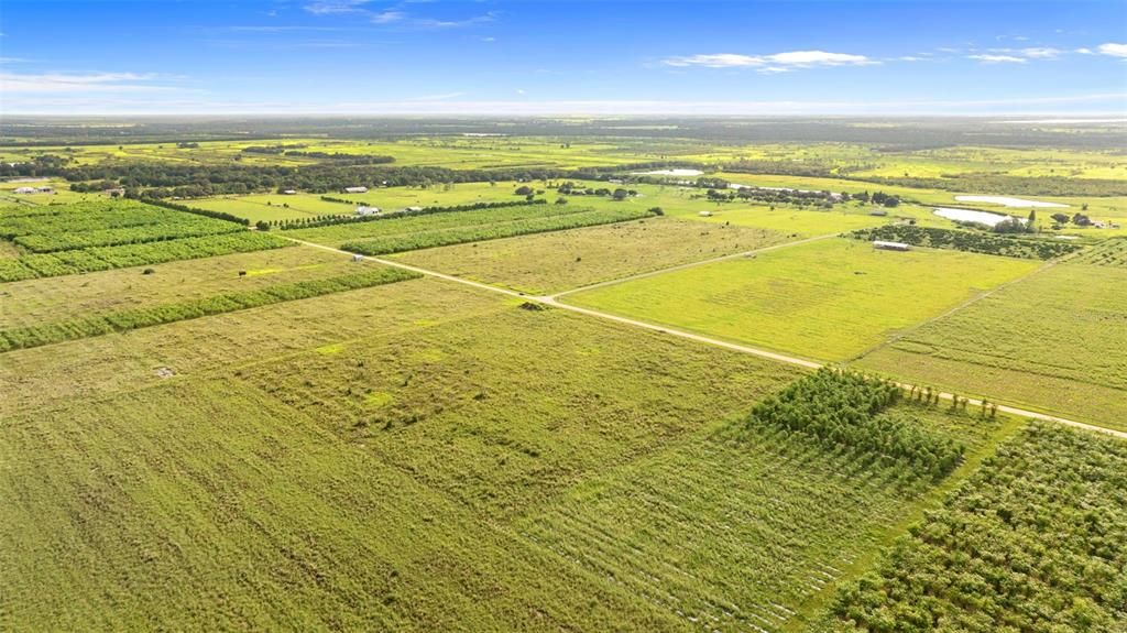На продажу: $299,999 (9.70 acres)