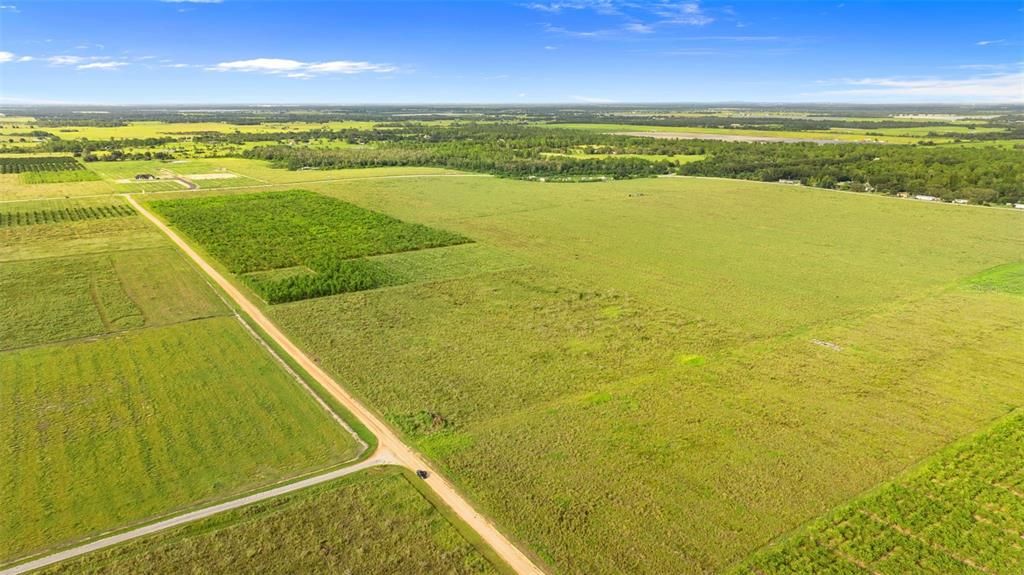На продажу: $299,999 (9.70 acres)