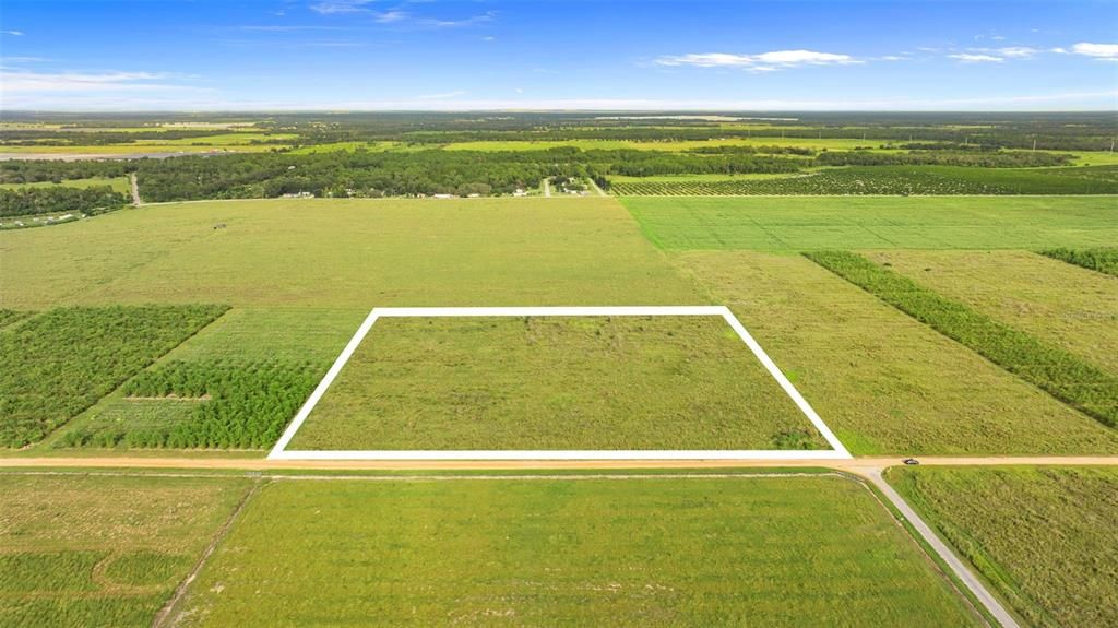 На продажу: $299,999 (9.70 acres)