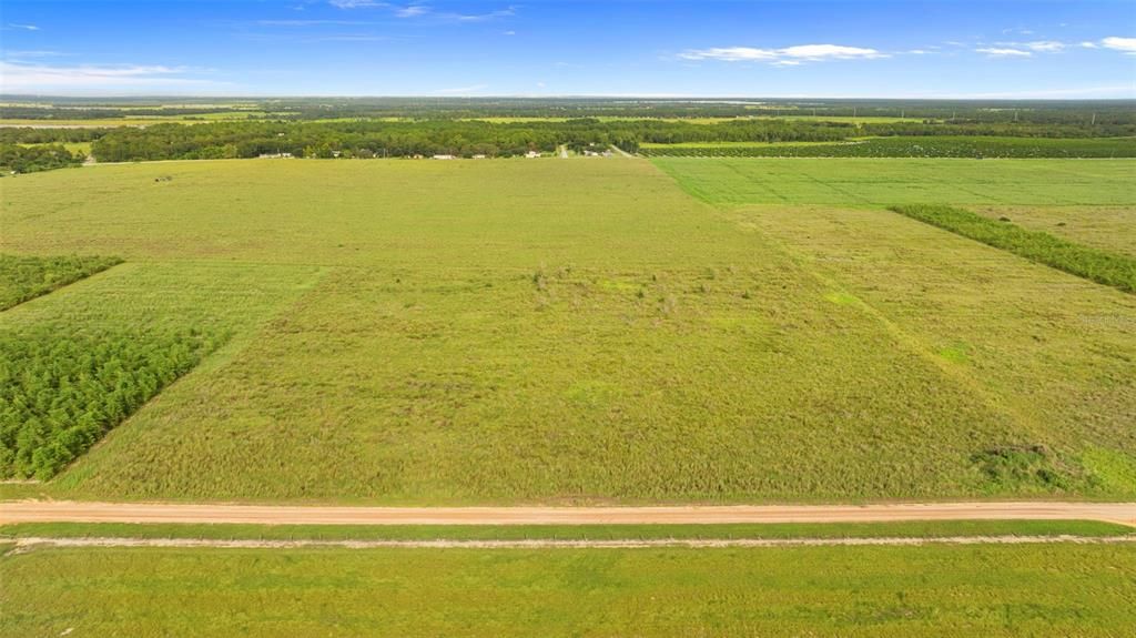 На продажу: $299,999 (9.70 acres)