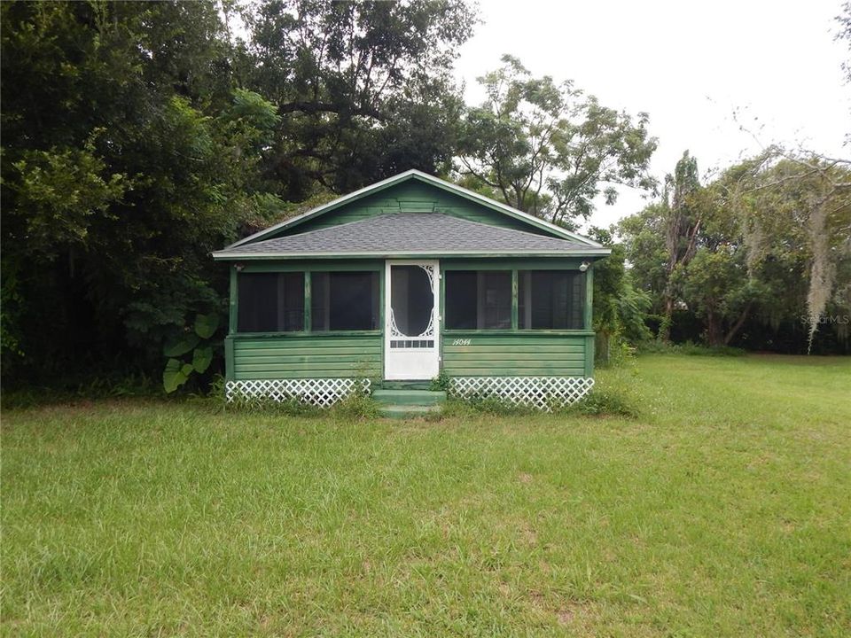 For Sale: $190,000 (2 beds, 1 baths, 648 Square Feet)