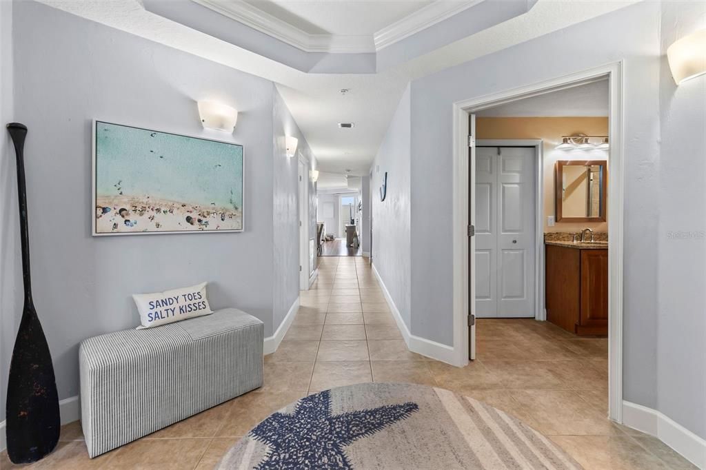 En Venta: $569,000 (3 camas, 3 baños, 1980 Pies cuadrados)