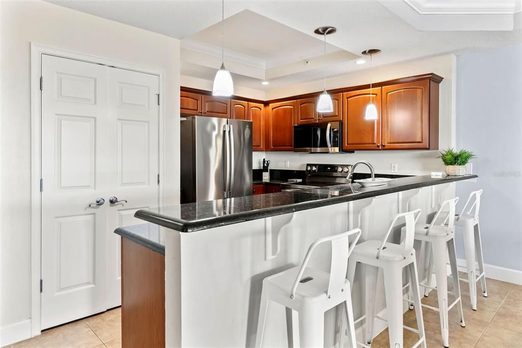 En Venta: $569,000 (3 camas, 3 baños, 1980 Pies cuadrados)