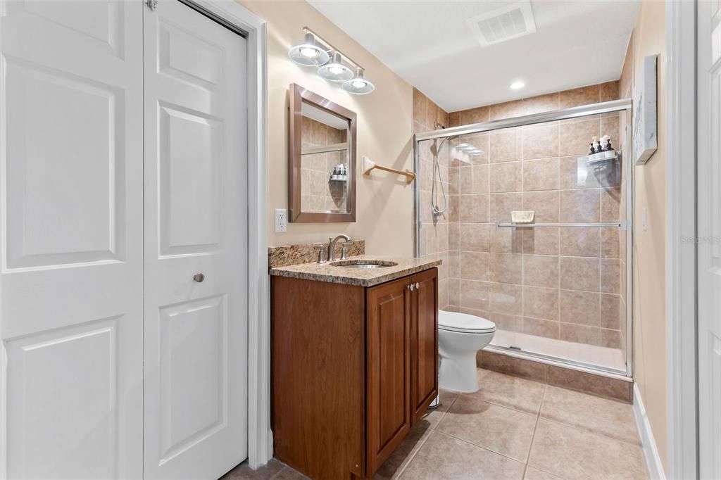 En Venta: $569,000 (3 camas, 3 baños, 1980 Pies cuadrados)