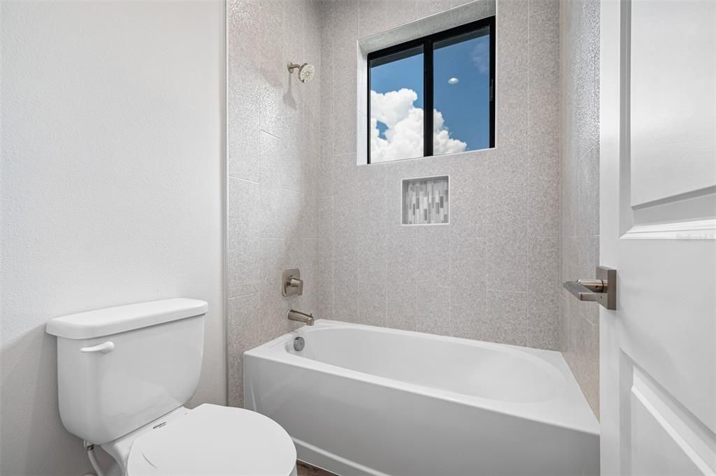 待售: $1,490,000 (4 贝兹, 3 浴室, 2950 平方英尺)