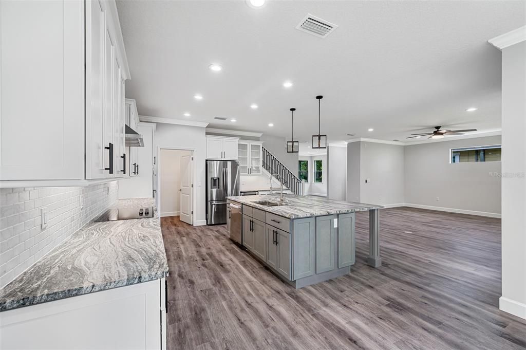 待售: $1,490,000 (4 贝兹, 3 浴室, 2950 平方英尺)