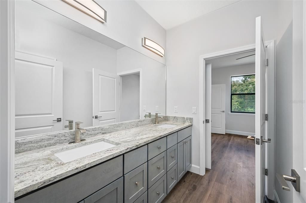 待售: $1,490,000 (4 贝兹, 3 浴室, 2950 平方英尺)