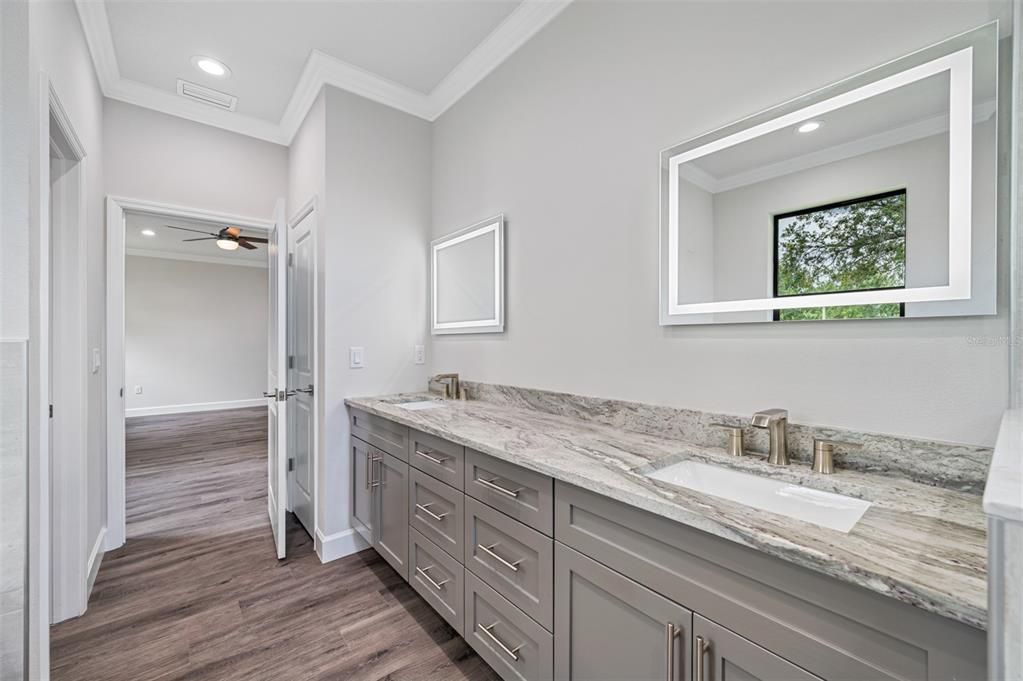 待售: $1,490,000 (4 贝兹, 3 浴室, 2950 平方英尺)