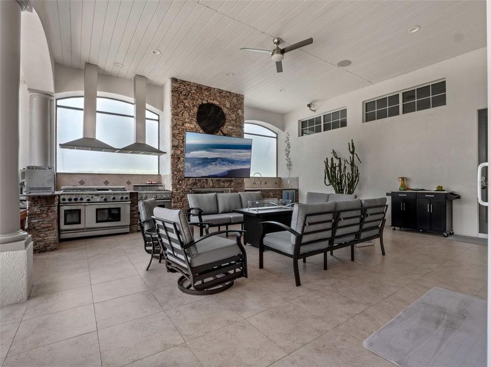 For Sale: $2,500,000 (4 beds, 4 baths, 12842 Square Feet)