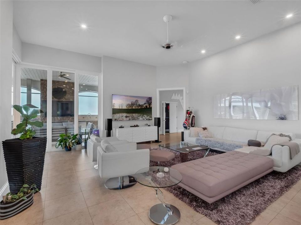 For Sale: $2,500,000 (4 beds, 4 baths, 12842 Square Feet)