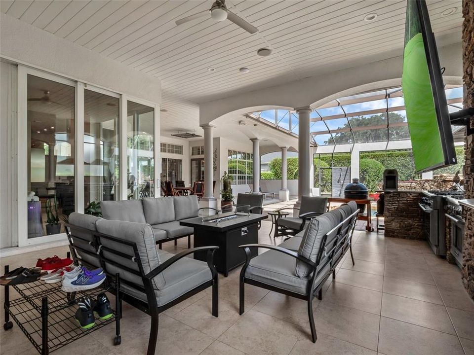 For Sale: $2,500,000 (4 beds, 4 baths, 12842 Square Feet)