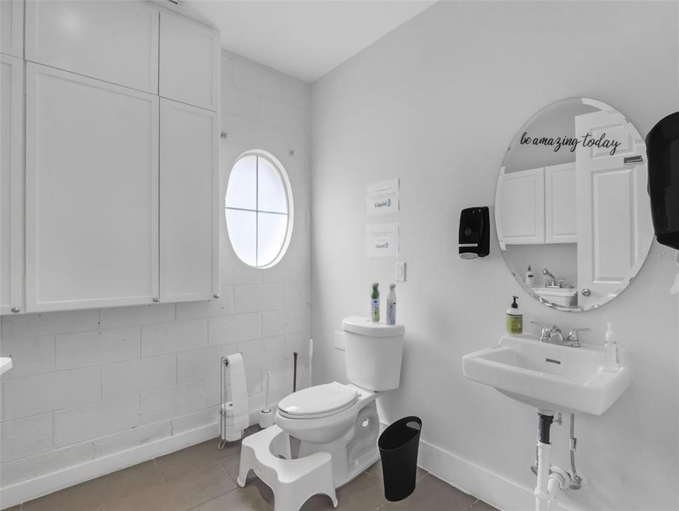 For Sale: $2,500,000 (4 beds, 4 baths, 12842 Square Feet)