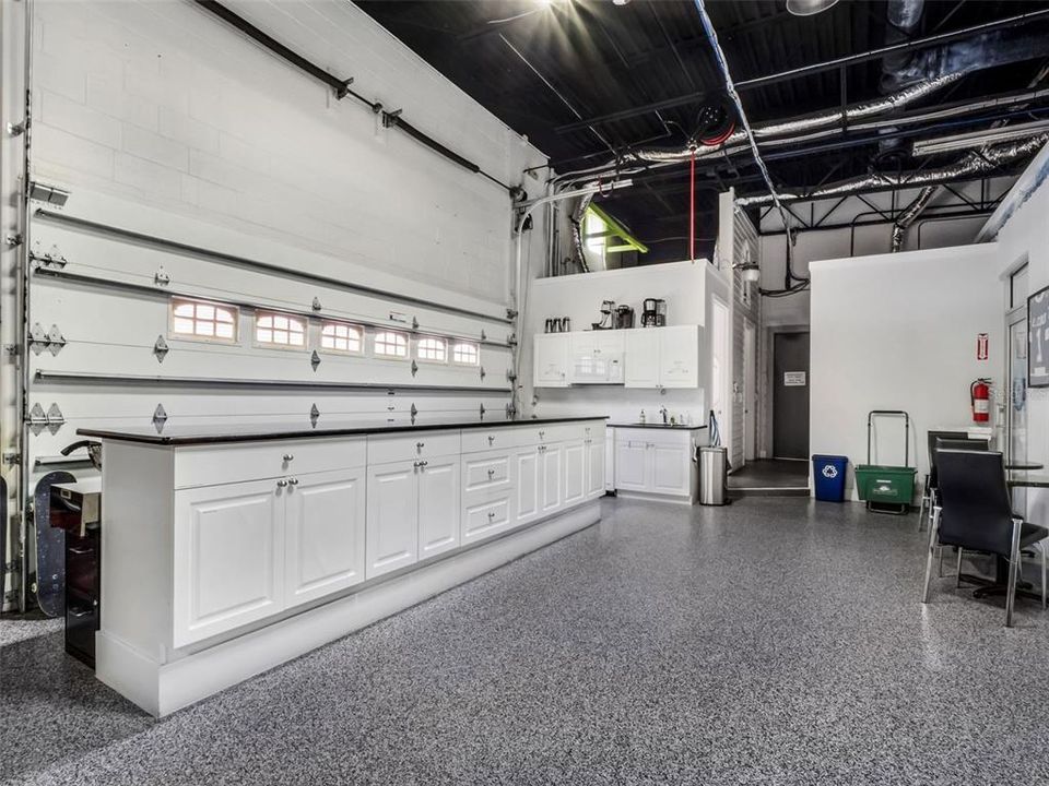 For Sale: $2,500,000 (4 beds, 4 baths, 12842 Square Feet)