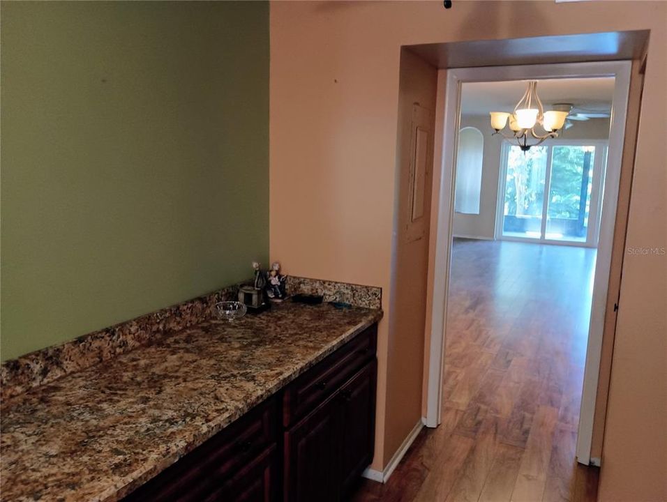 Active With Contract: $159,000 (2 beds, 2 baths, 1197 Square Feet)