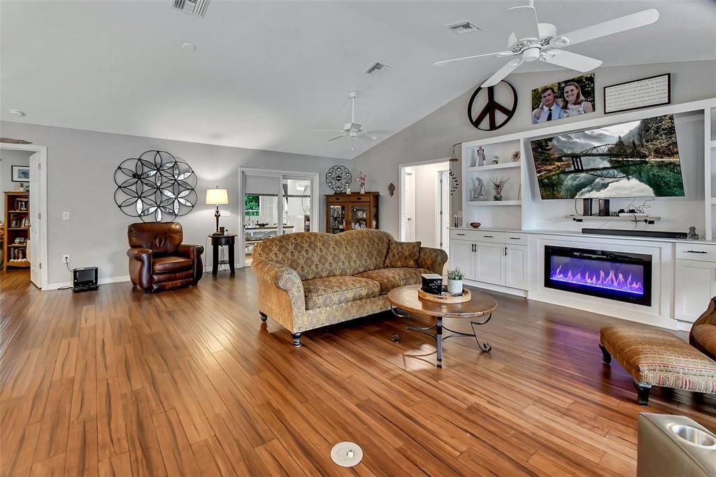 Active With Contract: $436,900 (4 beds, 3 baths, 2028 Square Feet)