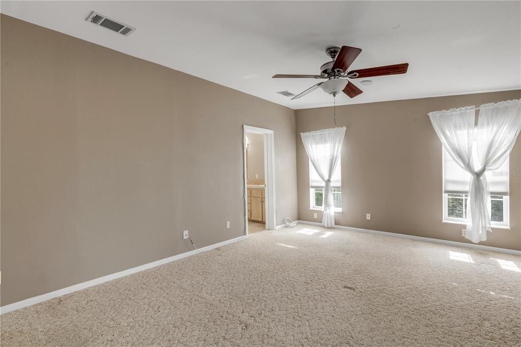 En Venta: $564,900 (3 camas, 2 baños, 1826 Pies cuadrados)