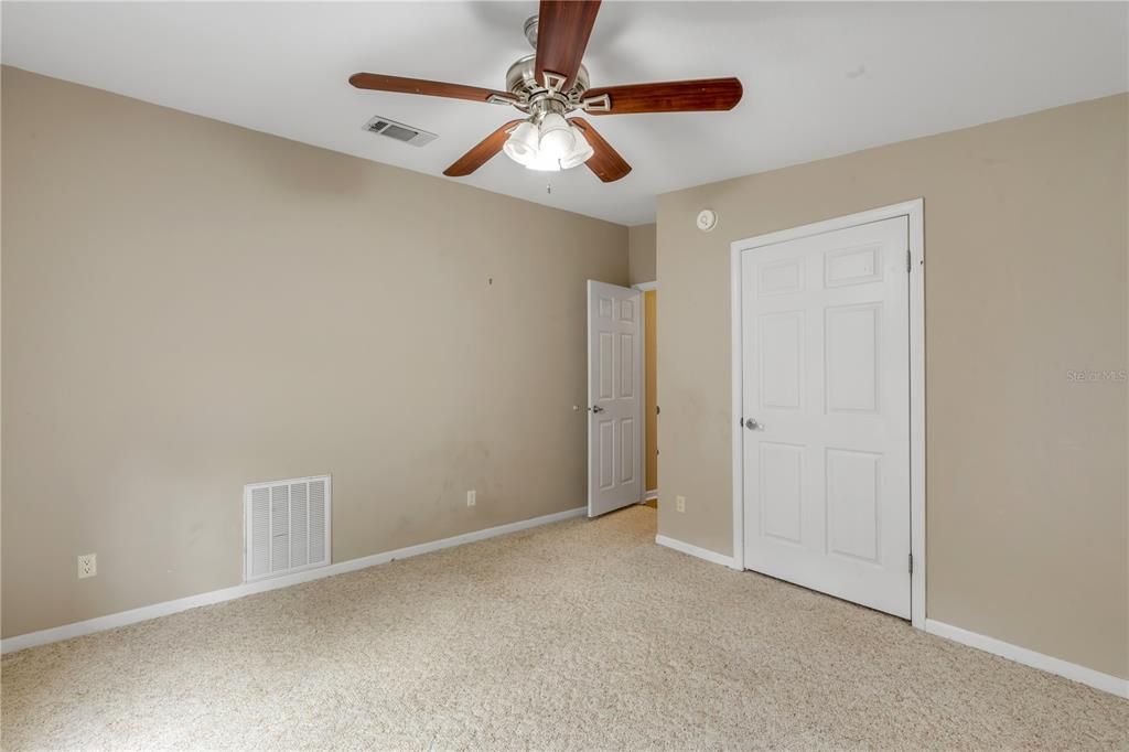 En Venta: $564,900 (3 camas, 2 baños, 1826 Pies cuadrados)