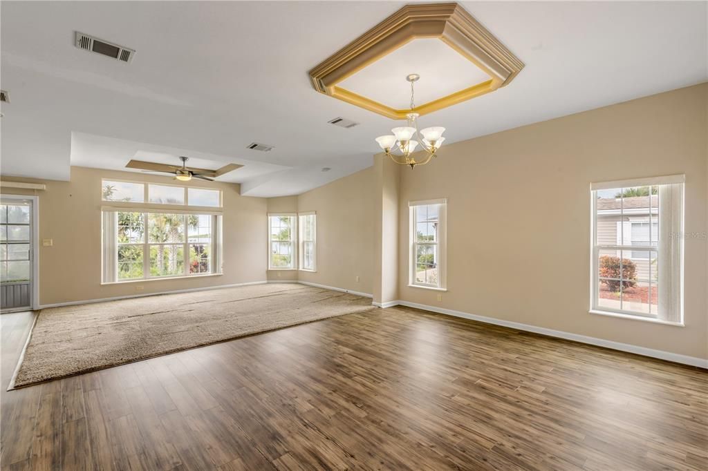 En Venta: $564,900 (3 camas, 2 baños, 1826 Pies cuadrados)