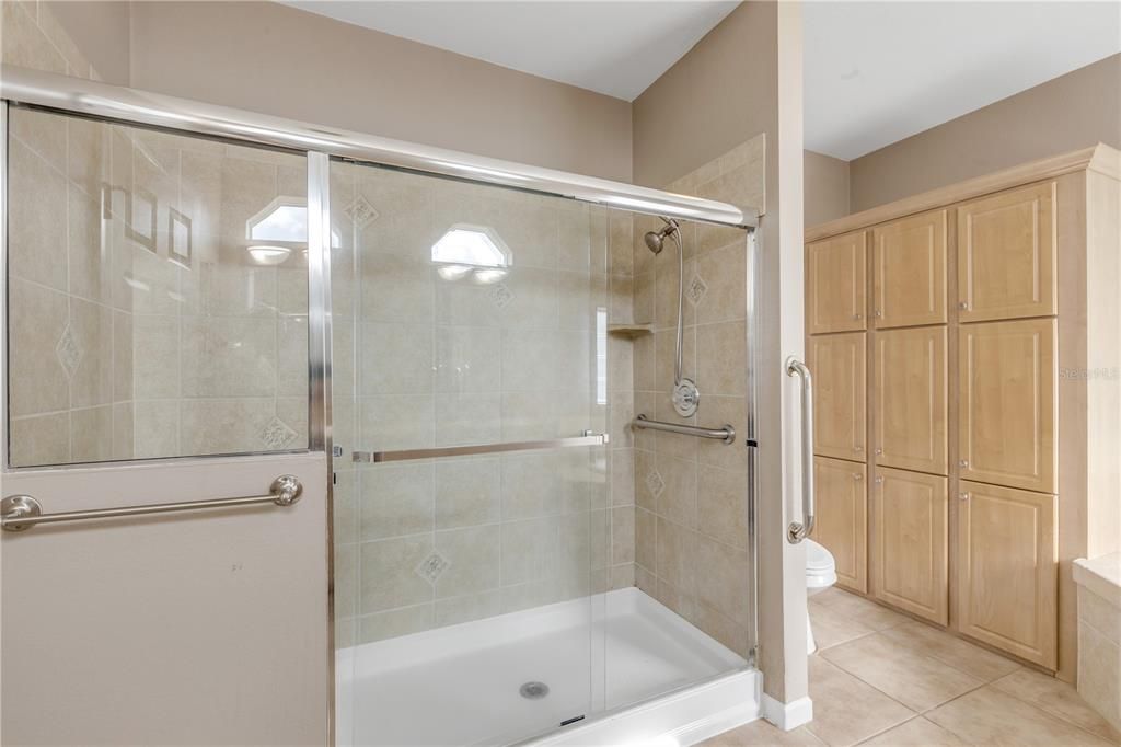 En Venta: $564,900 (3 camas, 2 baños, 1826 Pies cuadrados)