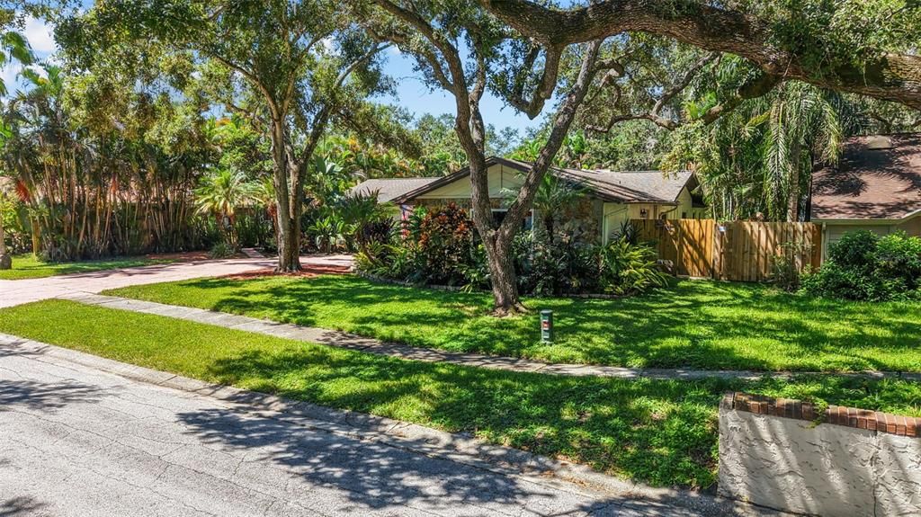 Active With Contract: $595,000 (3 beds, 2 baths, 1780 Square Feet)