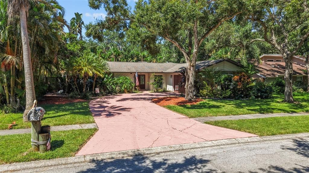 Active With Contract: $595,000 (3 beds, 2 baths, 1780 Square Feet)