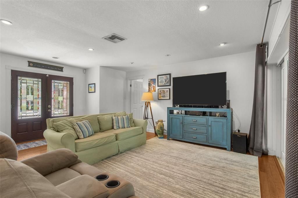 Active With Contract: $595,000 (3 beds, 2 baths, 1780 Square Feet)