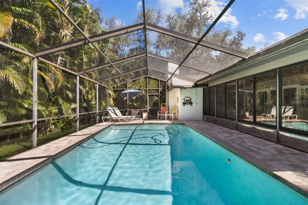 Active With Contract: $595,000 (3 beds, 2 baths, 1780 Square Feet)