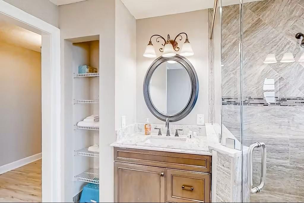 出租: $3,899 (5 贝兹, 4 浴室, 3328 平方英尺)