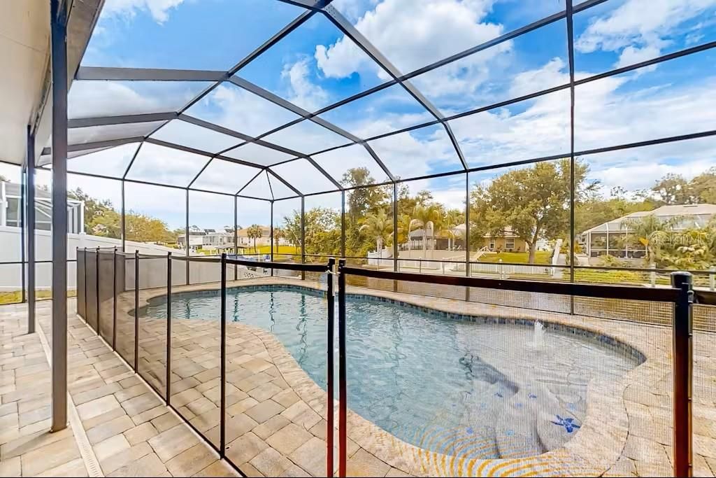 出租: $3,899 (5 贝兹, 4 浴室, 3328 平方英尺)