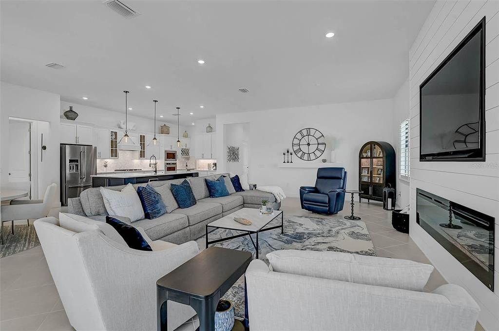 For Sale: $1,550,000 (3 beds, 3 baths, 3028 Square Feet)