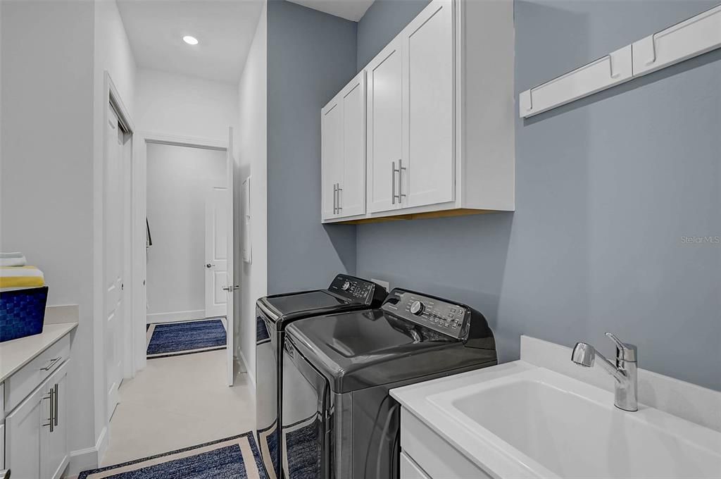 For Sale: $1,550,000 (3 beds, 3 baths, 3028 Square Feet)