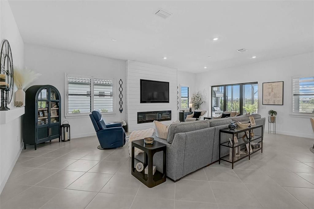 For Sale: $1,550,000 (3 beds, 3 baths, 3028 Square Feet)