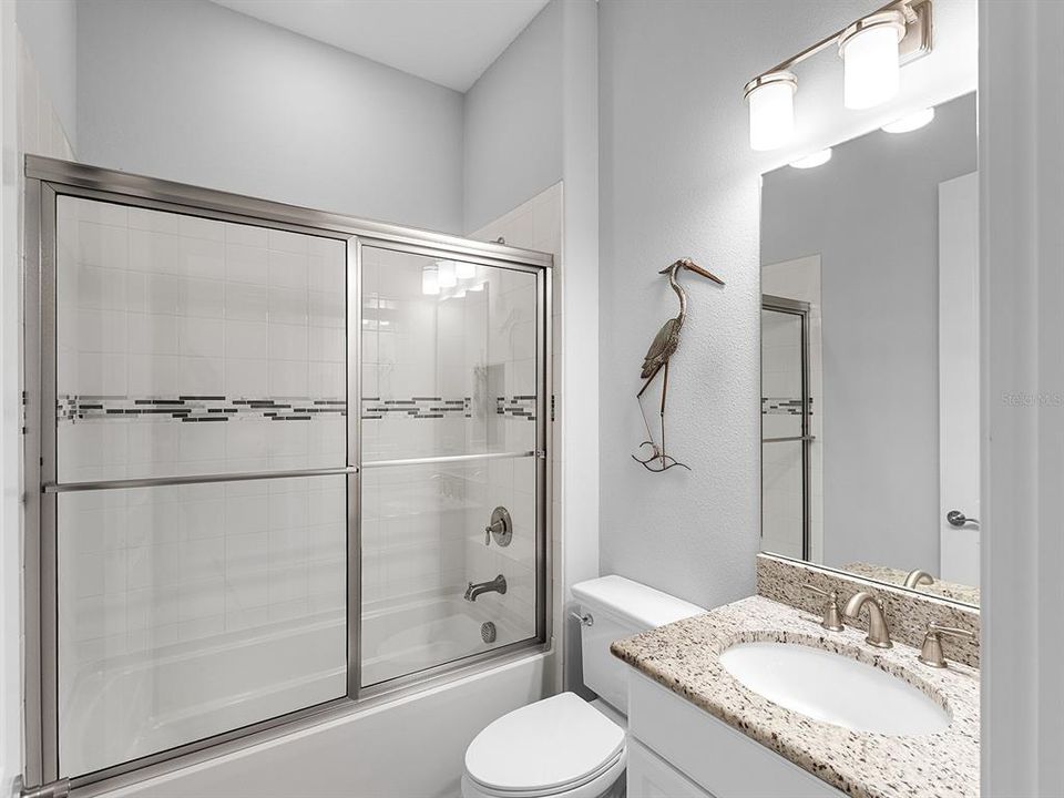 Под контрактом: $1,199,000 (3 спален, 3 ванн, 2340 Квадратных фут)