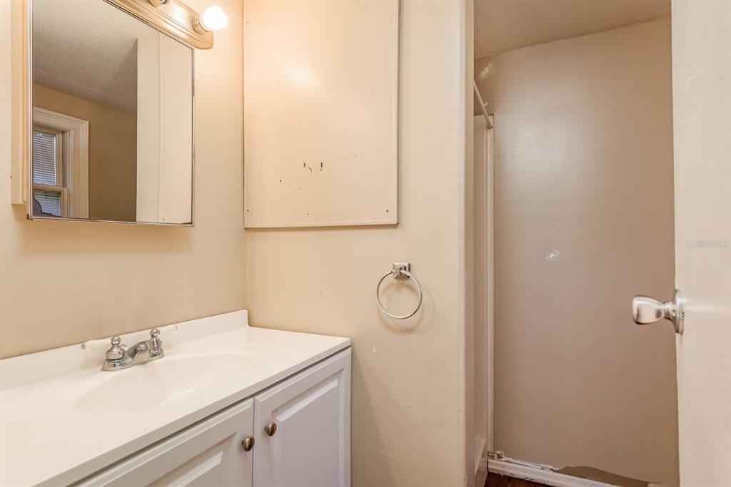 На продажу: $270,000 (3 спален, 2 ванн, 1248 Квадратных фут)