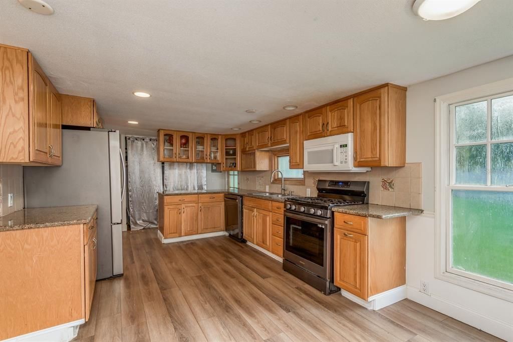 На продажу: $270,000 (3 спален, 2 ванн, 1248 Квадратных фут)