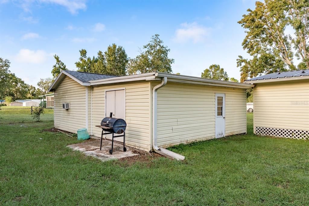 На продажу: $270,000 (3 спален, 2 ванн, 1248 Квадратных фут)