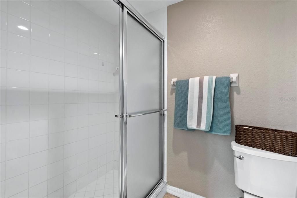 Active With Contract: $249,000 (2 beds, 2 baths, 1352 Square Feet)