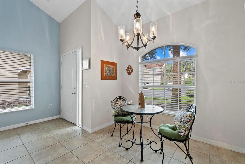 Active With Contract: $249,000 (2 beds, 2 baths, 1352 Square Feet)