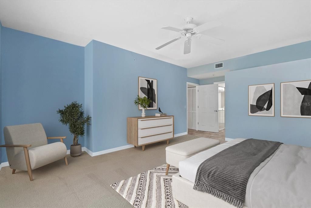 Active With Contract: $249,000 (2 beds, 2 baths, 1352 Square Feet)