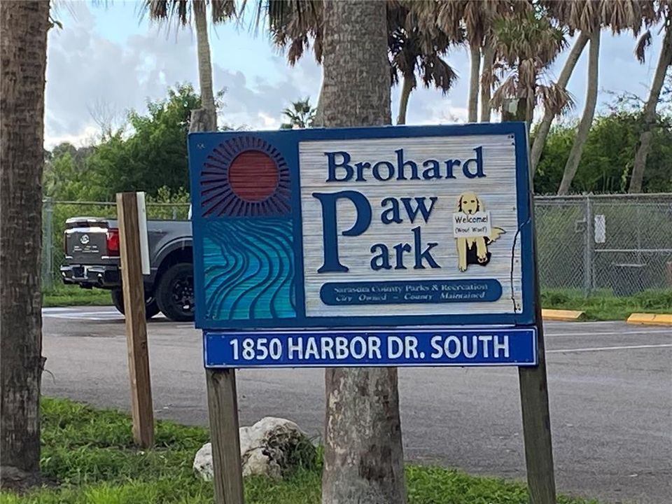 Под контрактом: $612,000 (2 спален, 2 ванн, 1013 Квадратных фут)