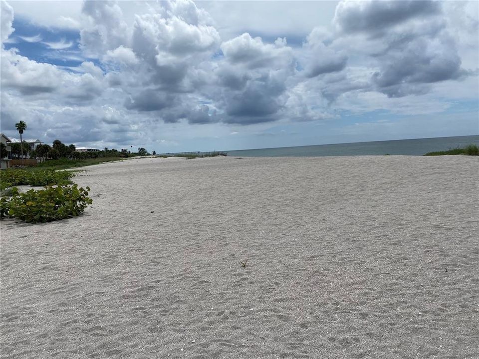 Под контрактом: $612,000 (2 спален, 2 ванн, 1013 Квадратных фут)