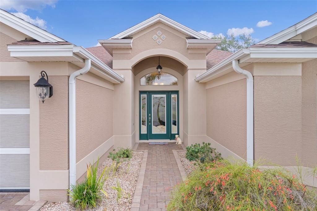 Active With Contract: $926,000 (3 beds, 2 baths, 2465 Square Feet)