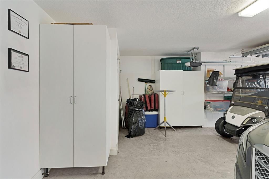 Active With Contract: $926,000 (3 beds, 2 baths, 2465 Square Feet)