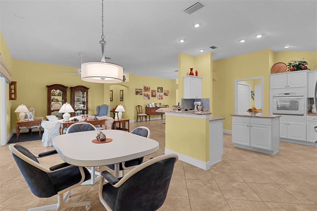 Active With Contract: $926,000 (3 beds, 2 baths, 2465 Square Feet)