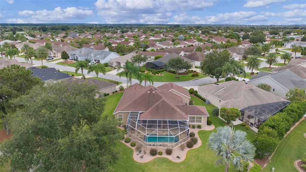 Active With Contract: $926,000 (3 beds, 2 baths, 2465 Square Feet)