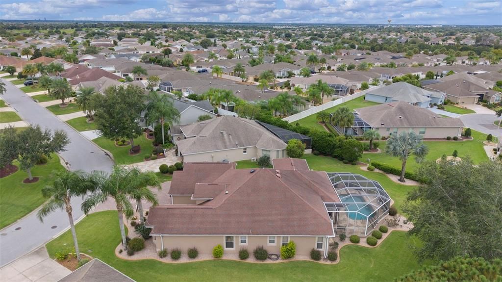 Active With Contract: $926,000 (3 beds, 2 baths, 2465 Square Feet)